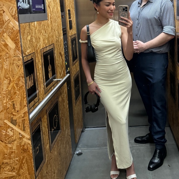 Shein One shoulder twist dress - Picture 3 of 3